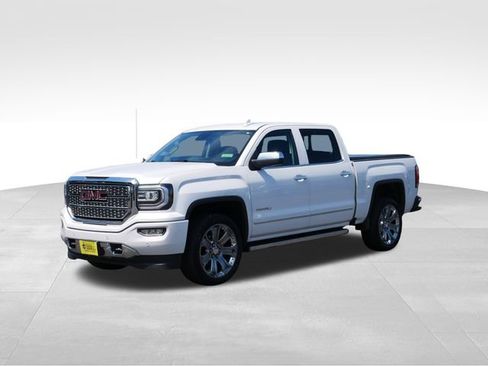Used 2018 GMC Sierra 1500 Denali w/ Denali Ultimate Package AWD/4WD image 3