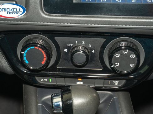 Certified 2021 Honda HR-V Sport image 28