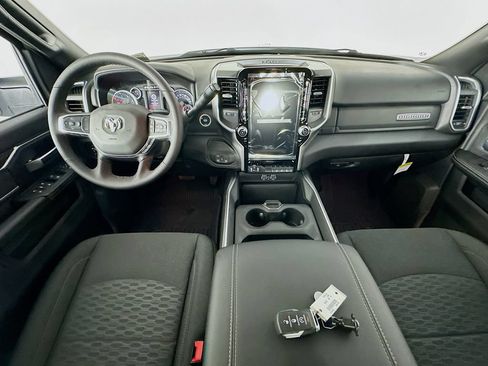 New 2026 RAM 3500 Big Horn AWD/4WD image 9