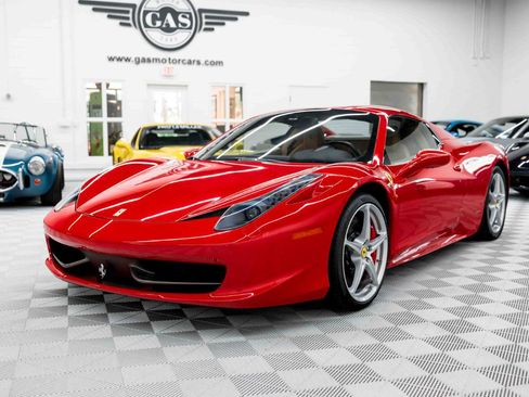 Used 2013 Ferrari 458 Spider RWD image 12