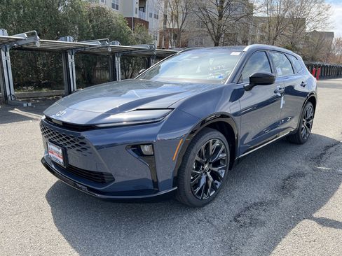 New 2026 Toyota Crown Signia image 1