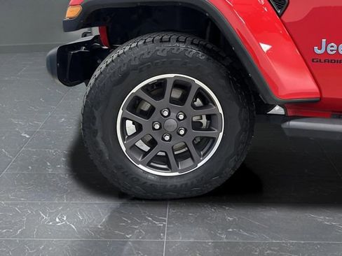 Used 2022 Jeep Gladiator Overland w/ Popular Equipment Package image 39