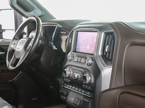 Used 2021 GMC Sierra 2500 Denali w/ Denali Ultimate Package AWD/4WD image 30