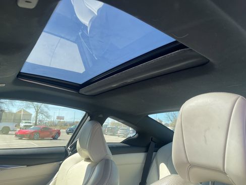 Used 2019 INFINITI Q60 3.0t Luxe w/ Essential Package image 15