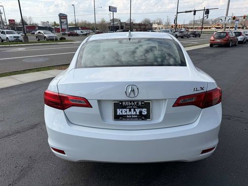 Used 2014 Acura ILX w/ Technology Package image 4