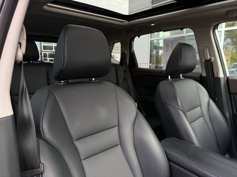 Used 2023 Nissan Rogue SV w/ SV Premium B Package image 22