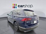 Used 2021 Volkswagen Tiguan SE image 3