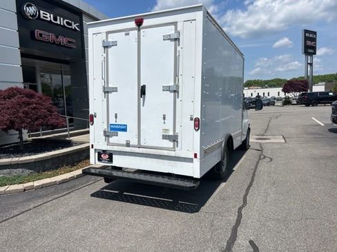 New 2024 GMC Savana 3500 w/ Power Convenience Package RWD image 3