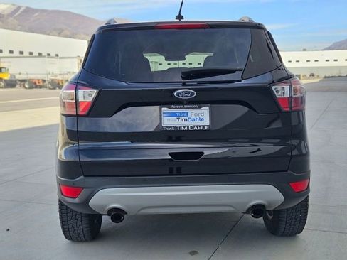 Used 2017 Ford Escape SE w/ Equipment Group 201A image 4