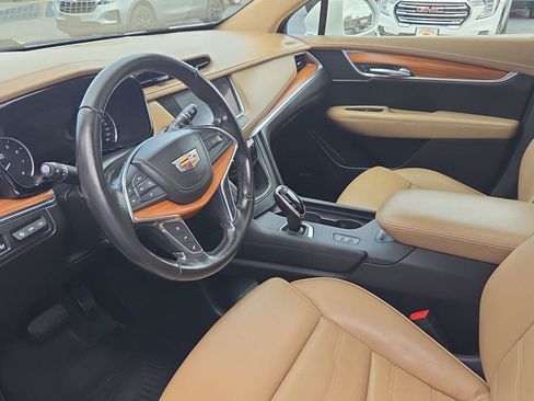 Used 2019 Cadillac XT5 Platinum AWD/4WD image 10