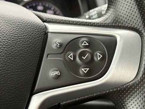 Used 2023 GMC Terrain SLE w/ Driver Convenience Package image 21