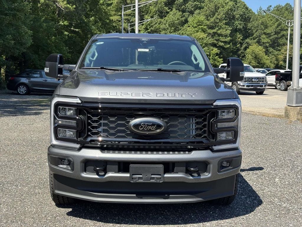 Used 2026 Ford F350 Lariat w/ Black Appearance Package AWD/4WD image 25