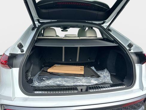 New 2025 Audi Q5 Prestige image 10