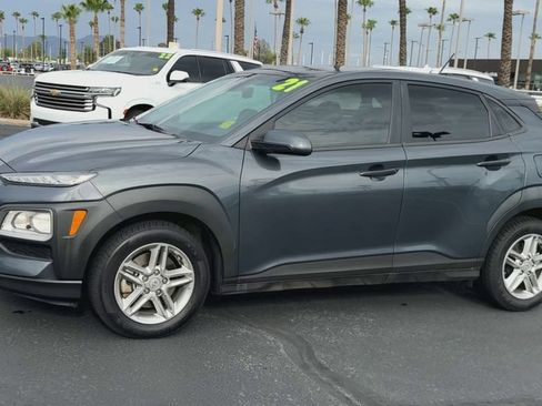 Used 2021 Hyundai Kona SE AWD/4WD image 6