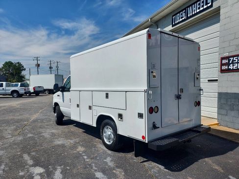 Used 2016 Ford E-350 and Econoline 350 Super Duty image 6