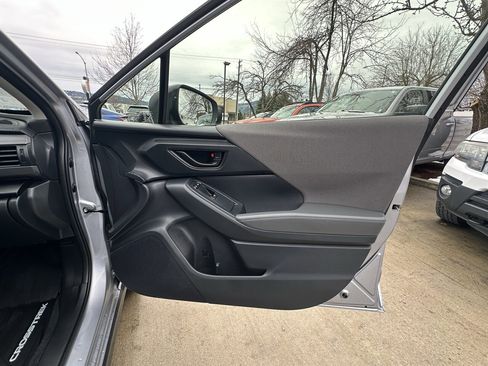 Used 2024 Subaru Crosstrek 2.0i Premium image 24