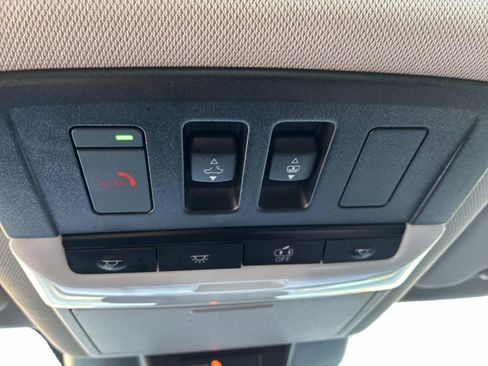 Certified 2023 Nissan Rogue SV w/ SV Premium B Package AWD/4WD image 35