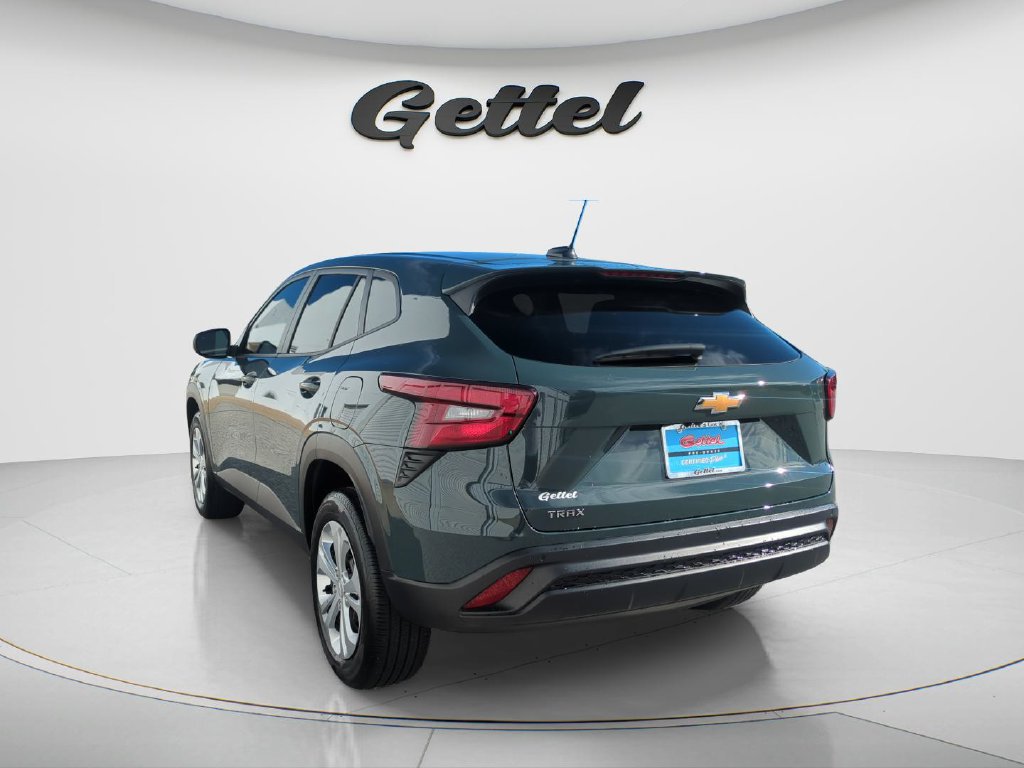 Used 2026 Chevrolet Trax LS w/ Driver Confidence Package FWD image 7