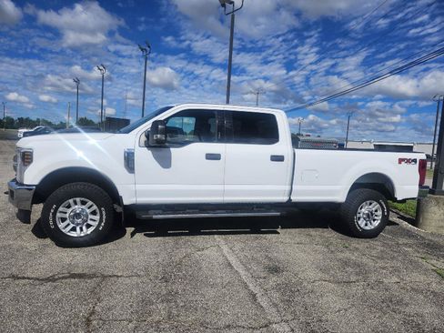 Used 2018 Ford F350 XLT w/ XLT Value Package AWD/4WD image 2