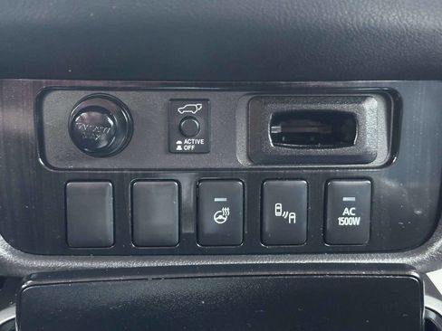 Used 2018 Mitsubishi Outlander GT image 33