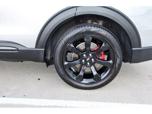 Used 2021 Ford Explorer ST w/ Equipment Group 401A AWD/4WD image 34