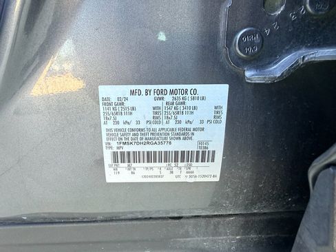 Used 2024 Ford Explorer XLT RWD image 29