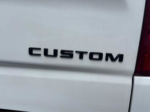 Used 2024 Chevrolet Silverado 1500 Custom Trail Boss w/ LPO, Dark Essentials Package AWD/4WD image 10