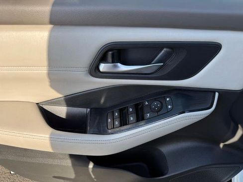 Certified 2023 Nissan Rogue SV w/ SV Premium B Package image 21