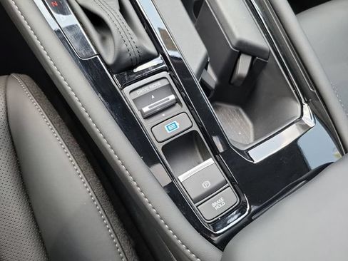 Certified 2025 Honda Accord Touring image 27