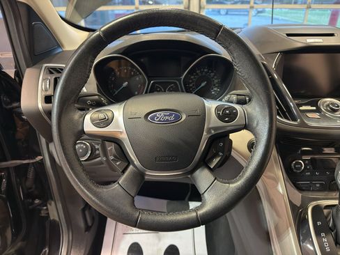 Used 2013 Ford Escape SEL AWD/4WD image 16