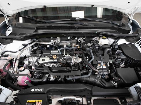 Used 2024 Toyota Corolla Cross AWD Hybrid image 31