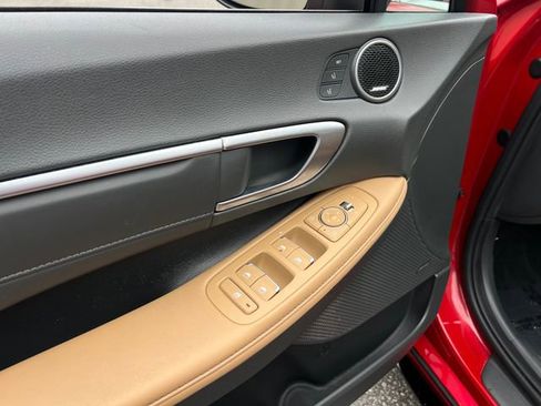 Used 2021 Hyundai Sonata Limited image 11