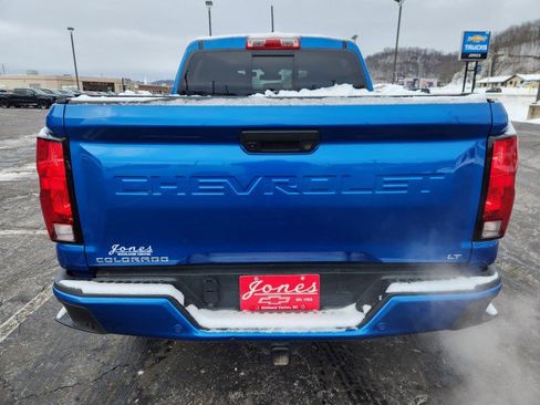 Used 2024 Chevrolet Colorado LT w/ LT Convenience Package II image 4