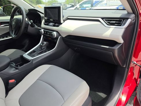 Used 2025 Toyota RAV4 XLE Premium AWD/4WD image 12