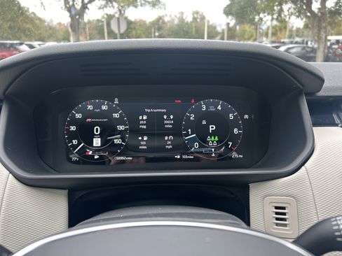 Used 2022 Land Rover Discovery S R-Dynamic image 25