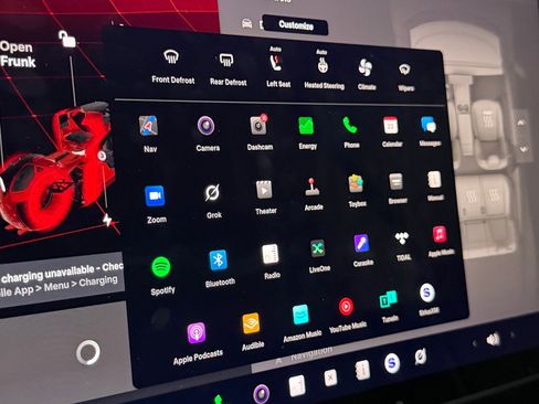 Used 2023 Tesla Model Y Performance image 32