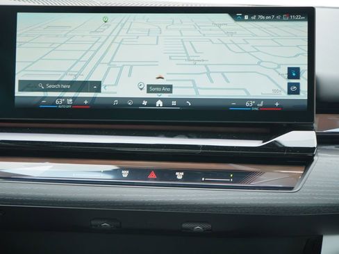 Used 2026 BMW i5 eDrive40 image 15