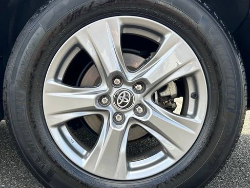 Certified 2024 Toyota RAV4 XLE w/ Convenience Package AWD/4WD image 26