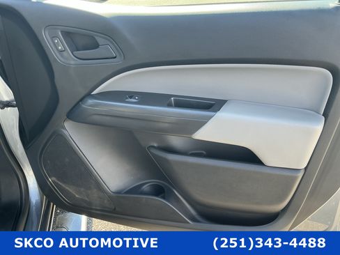 Used 2020 Chevrolet Colorado W/T w/ WT Convenience Package RWD image 12