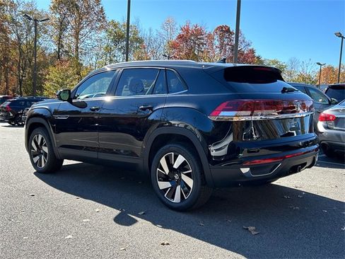 New 2026 Volkswagen Atlas Cross Sport SE image 4