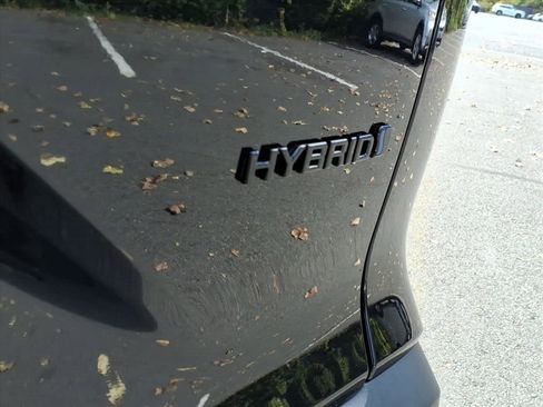 Certified 2023 Toyota Corolla Cross S image 27