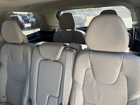 New 2026 Volvo XC90 B6 Ultra w/ Protection Package Premier image 21