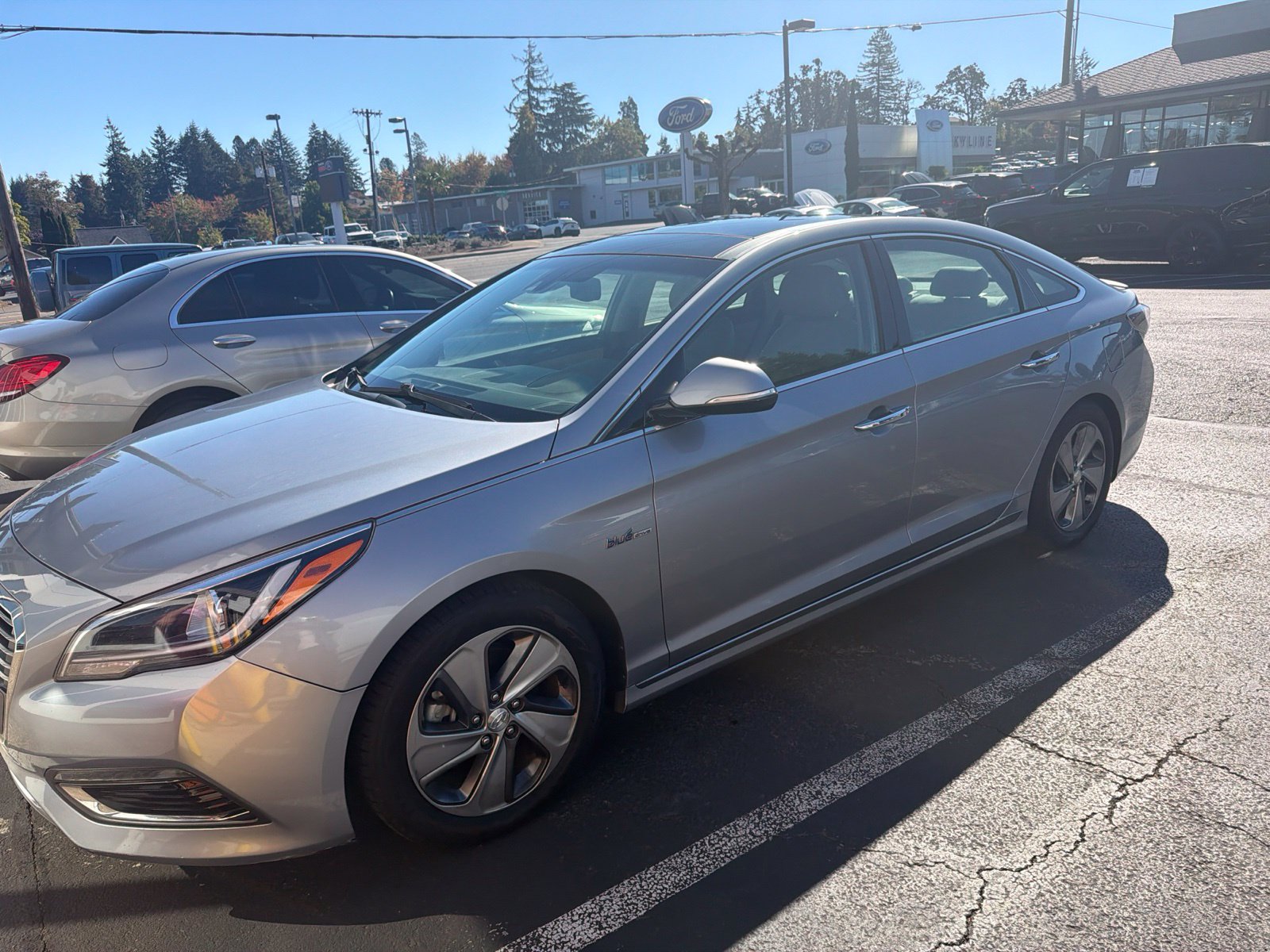 Used 2016 Hyundai Sonata Limited w/ Option Group 02 FWD image 1