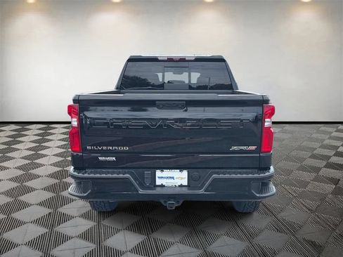 Used 2023 Chevrolet Silverado 1500 ZR2 w/ Technology Package AWD/4WD image 6
