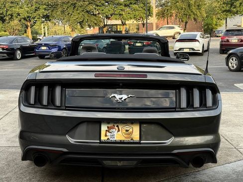 Used 2018 Ford Mustang Premium RWD image 7