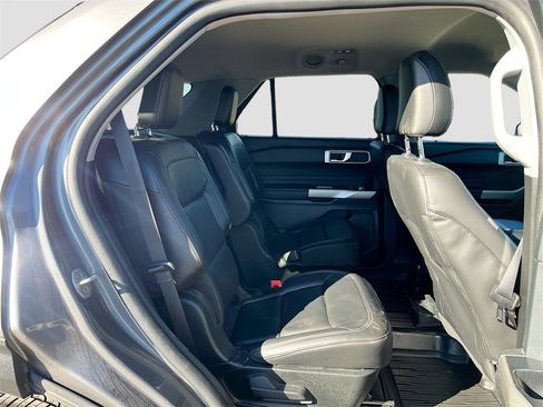 Used 2023 Ford Explorer XLT w/ Equipment Group 202A image 27