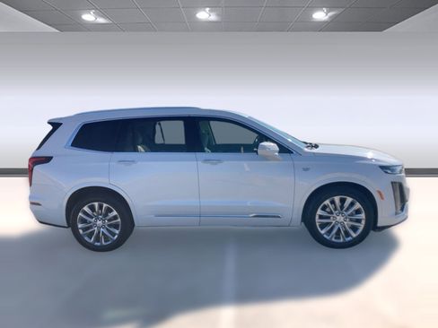 Used 2021 Cadillac XT6 Premium Luxury image 7