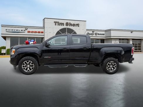 Used 2022 GMC Canyon AT4 image 2