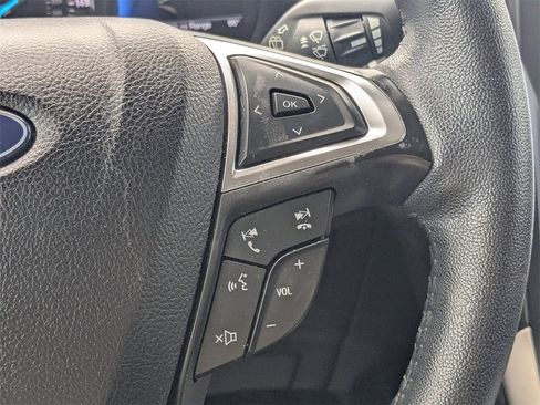 Used 2024 Ford Edge SEL w/ Sport Appearance Package image 27