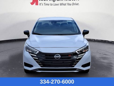 New 2025 Nissan Versa SR w/ Trunk Package image 8